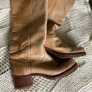 Frye Campus Vintage Boots Size 8B